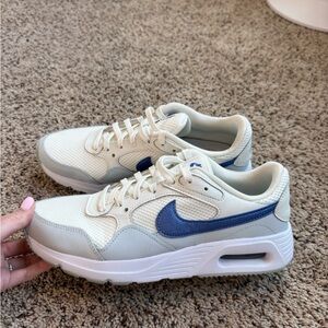 Women Nike Air Max Sneakers